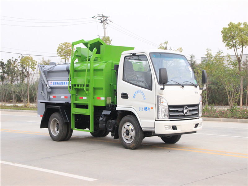 新款凱馬藍牌餐廚垃圾車(chē)（C證可開(kāi)）