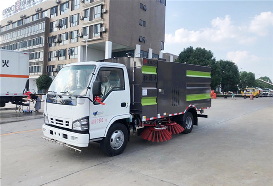 國六5.5方五十鈴掃路車(chē)