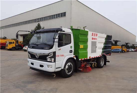 國六8方東風(fēng)福瑞卡洗掃車(chē)