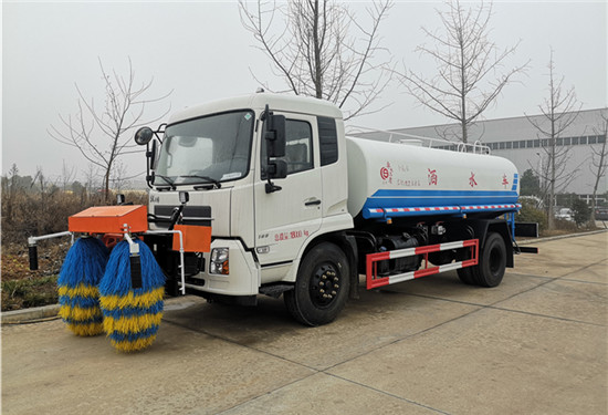 東風(fēng)天錦高速護欄清洗車(chē)（10噸水）