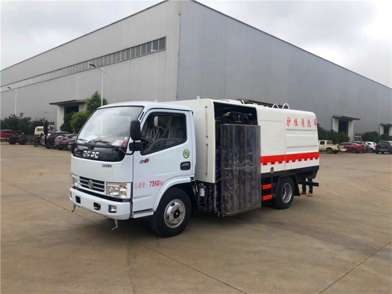 東風(fēng)小多利卡護欄清洗車(chē)（4水）