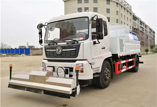 國六東風(fēng)天錦路面清洗車(chē)